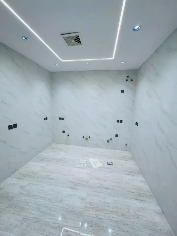 5 bedroom apartment in As Suways, Jazan 19