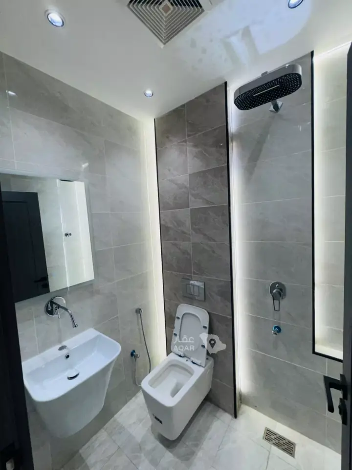 5 bedroom apartment in As Suways, Jazan 17
