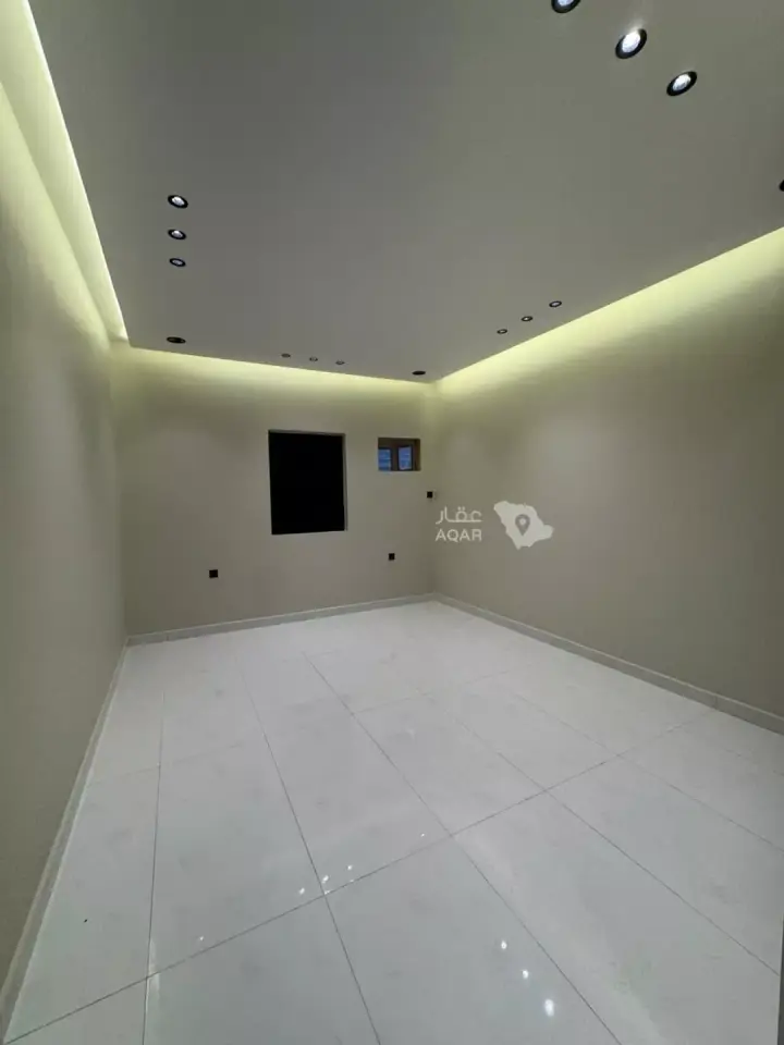 5 bedroom apartment in As Suways, Jazan 14