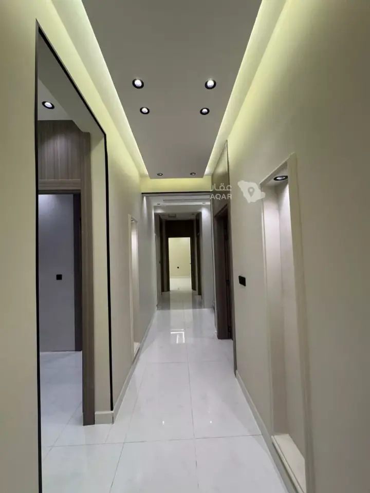 5 bedroom apartment in As Suways, Jazan 10