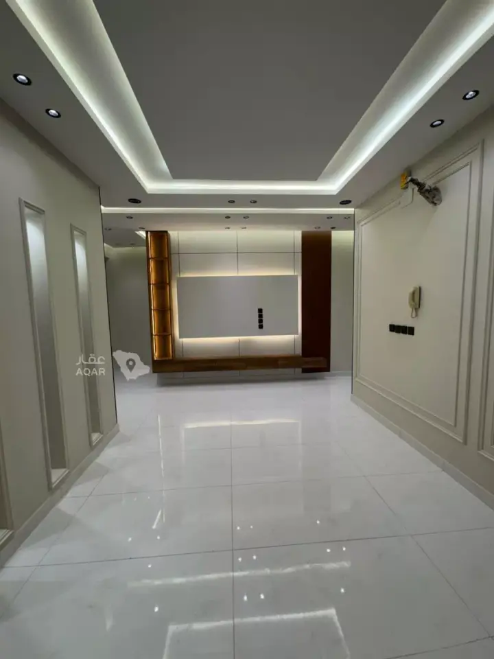 5 bedroom apartment in As Suways, Jazan 3