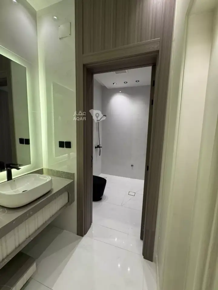 5 bedroom apartment in As Suways, Jazan 4