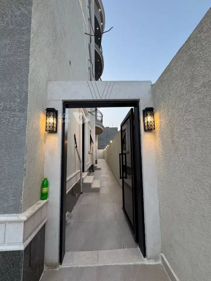 5 bedroom apartment in As Suways, Jazan 13