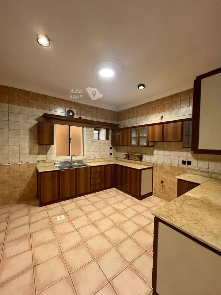 5 bedroom apartment in Bani Malik, Jeddah 10