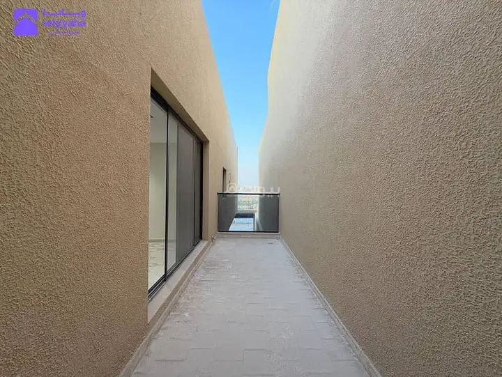 7 bedroom villa in Tuwaiq, Riyadh 35