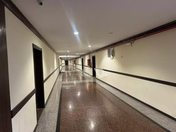 4 bedroom office in Al Aziziyah, Jeddah 13