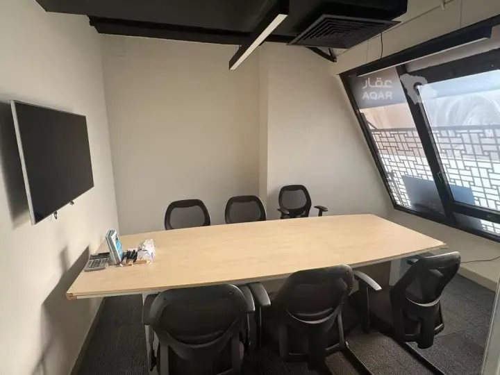 4 bedroom office in Al Aziziyah, Jeddah 7