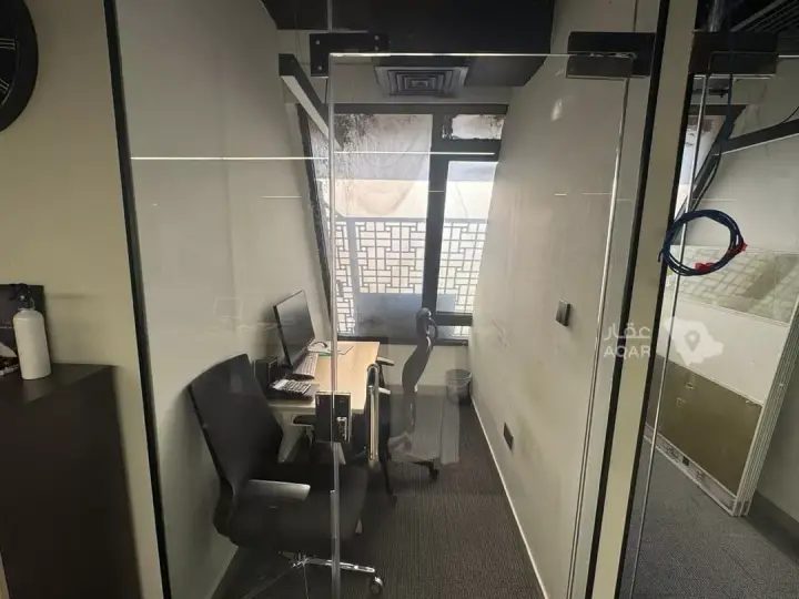 4 bedroom office in Al Aziziyah, Jeddah 9