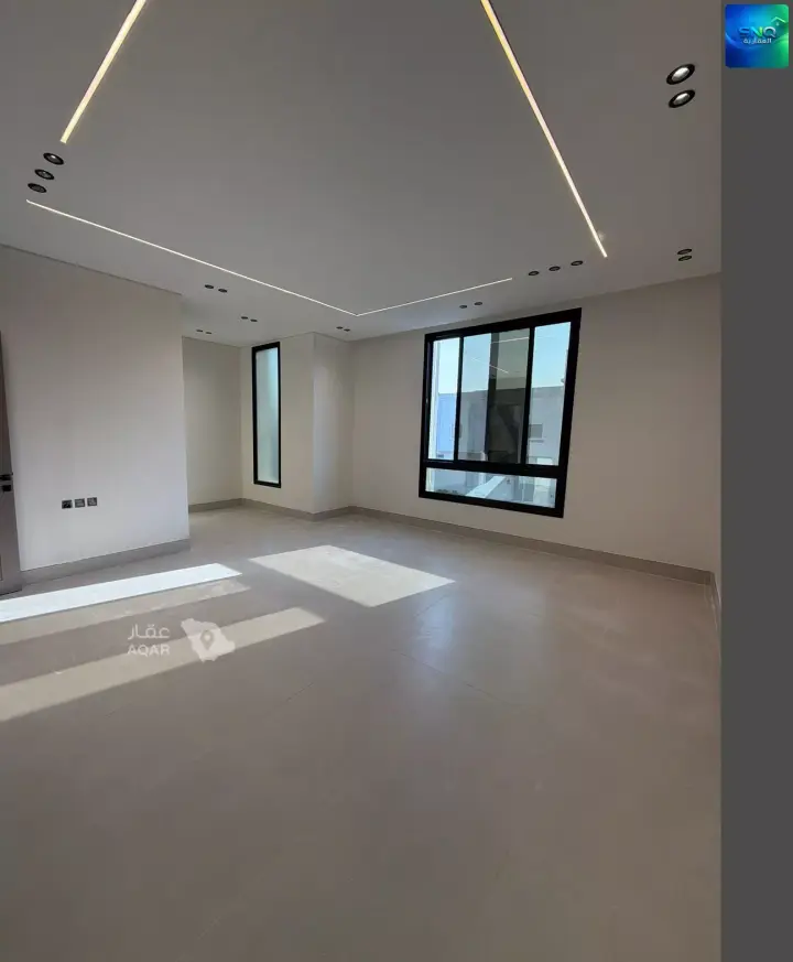 4 bedroom villa in Dahiat King Fahd, Eastern Province 9