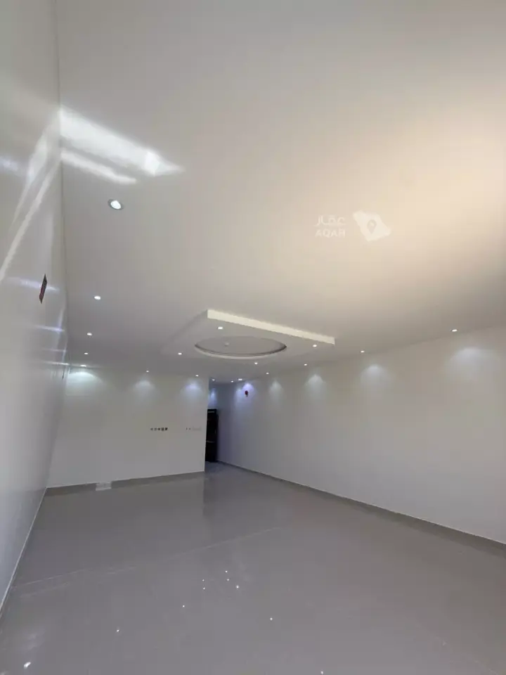 2 bedroom office in Al Mahdiyyah, Riyadh 9