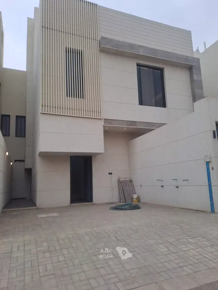 3 bedroom apartment in Tuwaiq, Riyadh 2