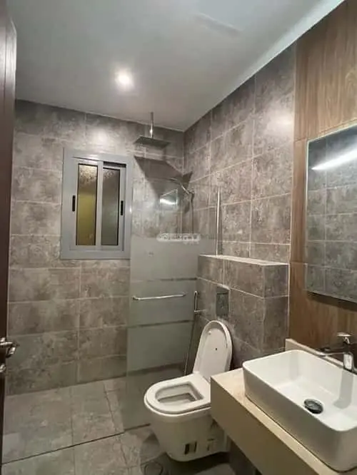 5 bedroom apartment in Al Sawari, Jeddah 9