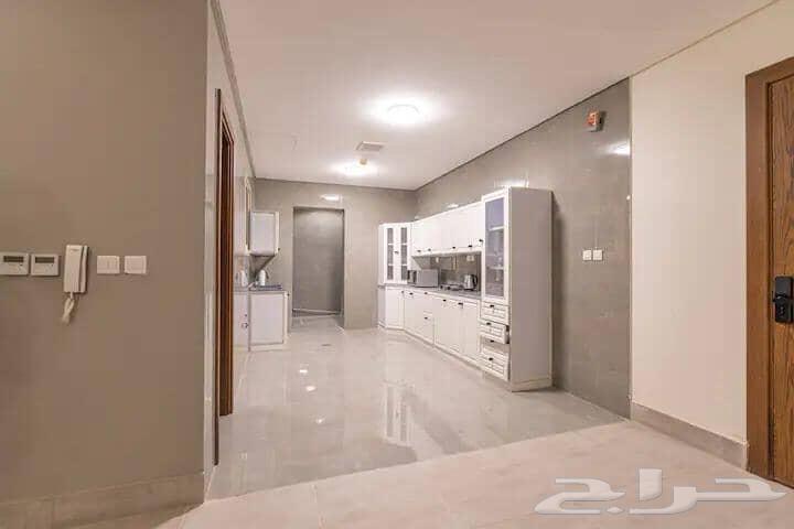 3 bedroom apartment in Al Malqa 8