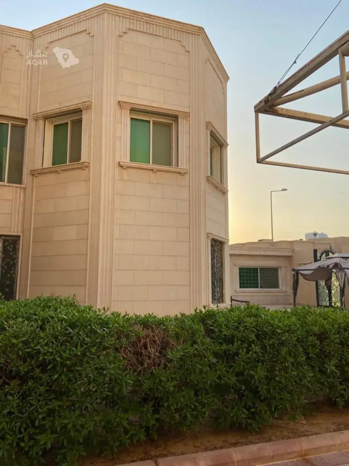 5 bedroom villa in Al Andalus, Riyadh 3