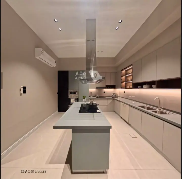 5 bedroom villa in Abhur North, Jeddah 10