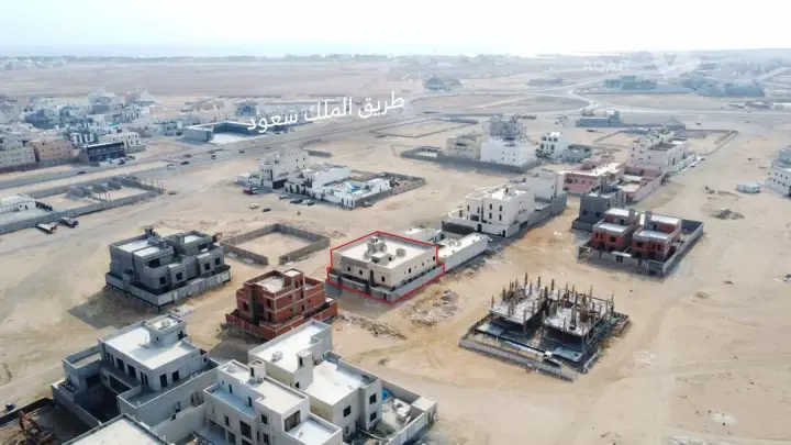 6 bedroom villa in Az Zomorod, Jeddah 2