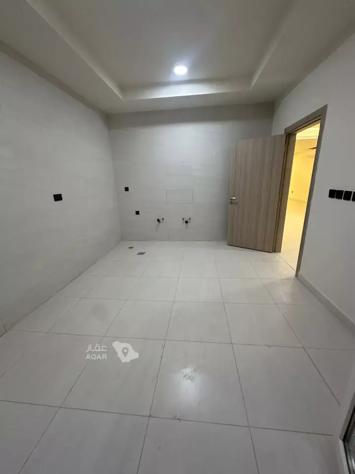 4 bedroom villa in Al Aridh, Riyadh 17