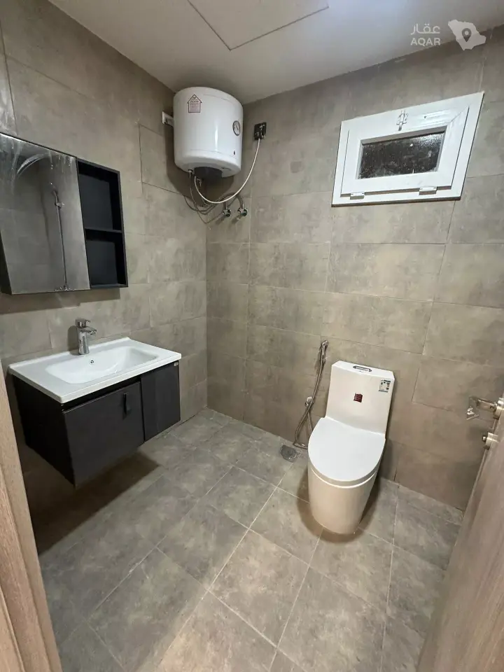 4 bedroom villa in Al Aridh, Riyadh 18
