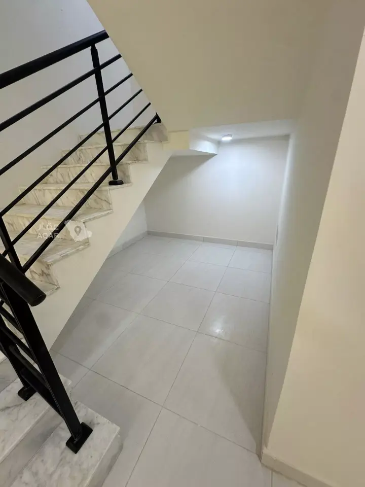 4 bedroom villa in Al Aridh, Riyadh 11