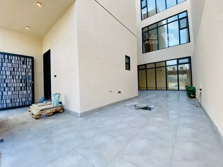 3 bedroom villa in Al Mahdiyyah, Riyadh 8