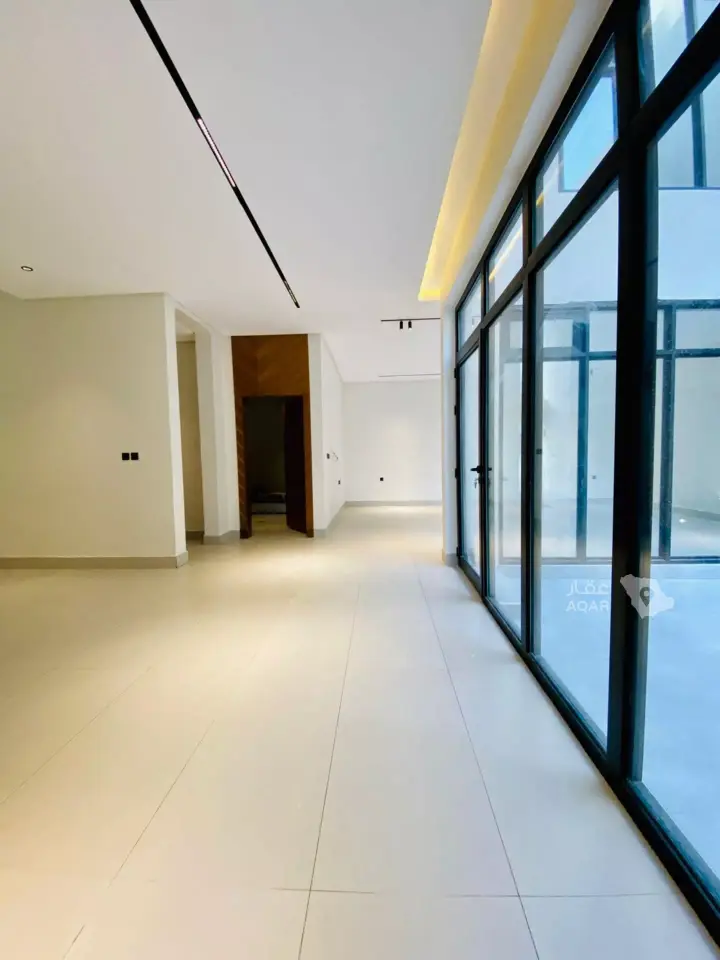 3 bedroom villa in Al Mahdiyyah, Riyadh 17