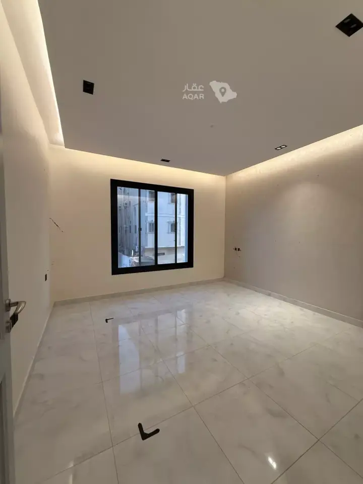 2 bedroom apartment in Al Safa, Jeddah 8