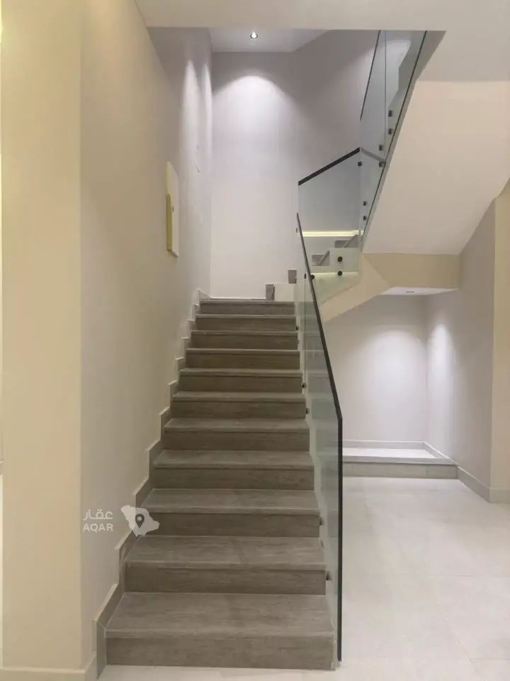4 bedroom villa in Al Aridh, Riyadh 15