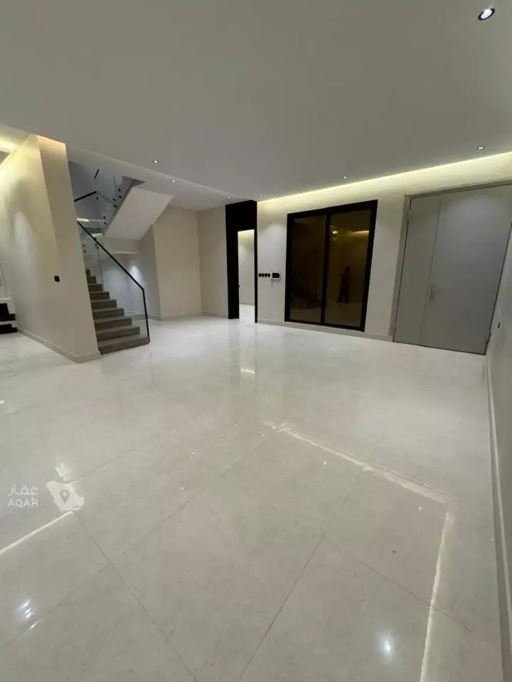 4 bedroom villa in Al Aridh, Riyadh 11