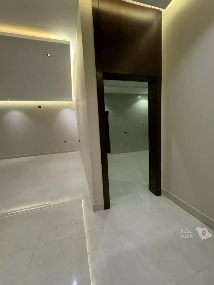 4 bedroom villa in Al Aridh, Riyadh 13