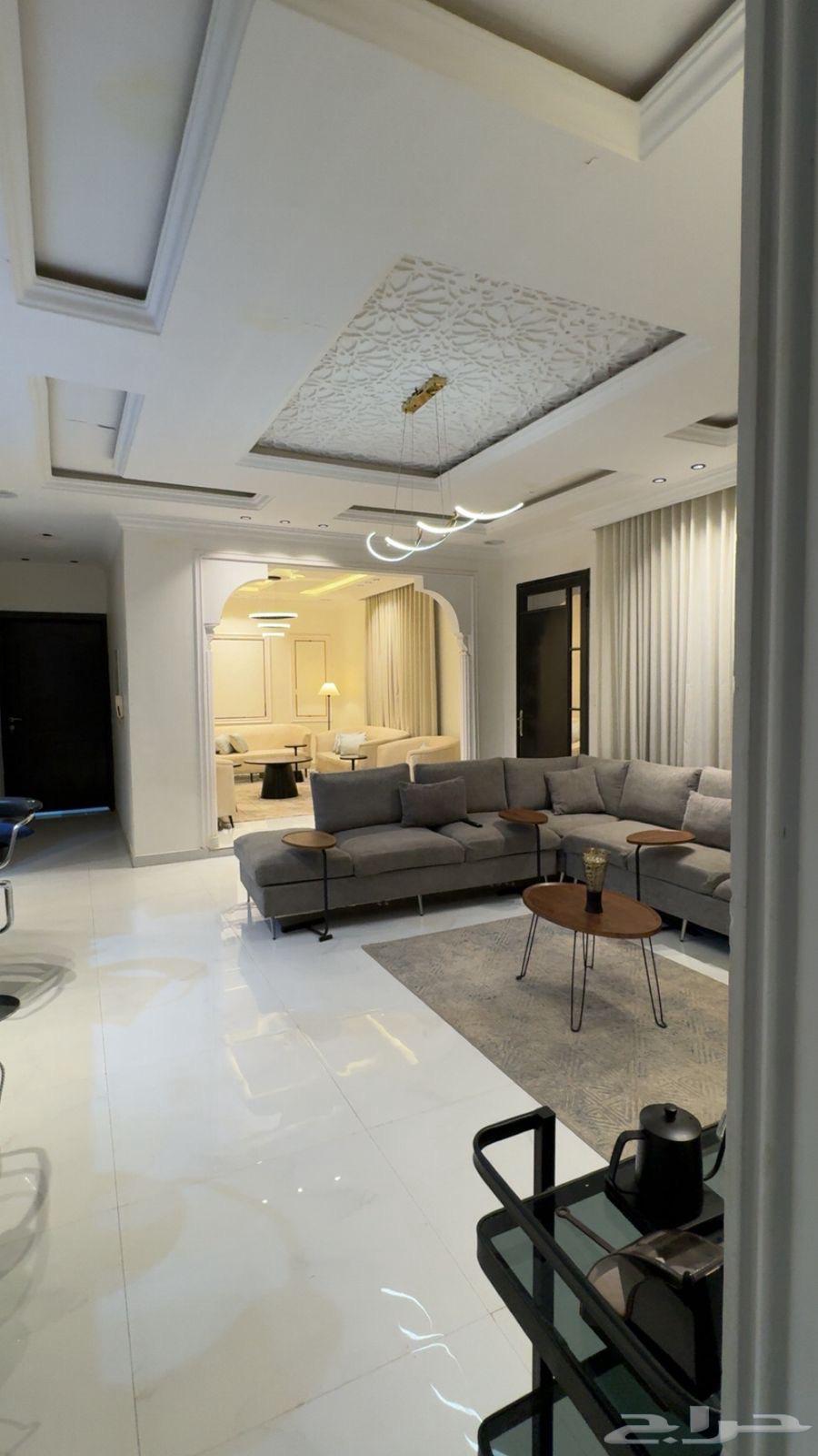 5 bedroom apartment in Al Rimal 4