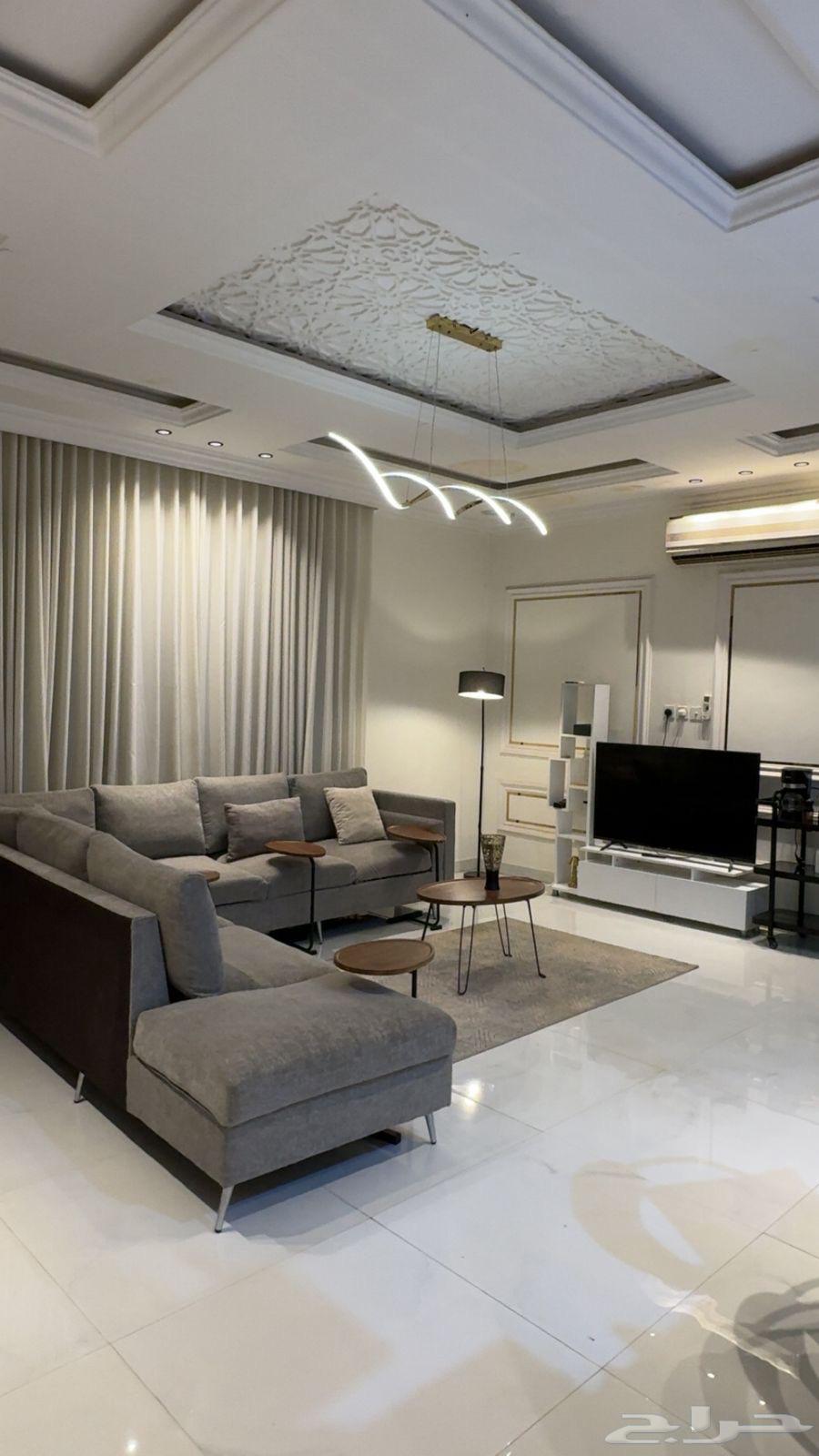 5 bedroom apartment in Al Rimal 8