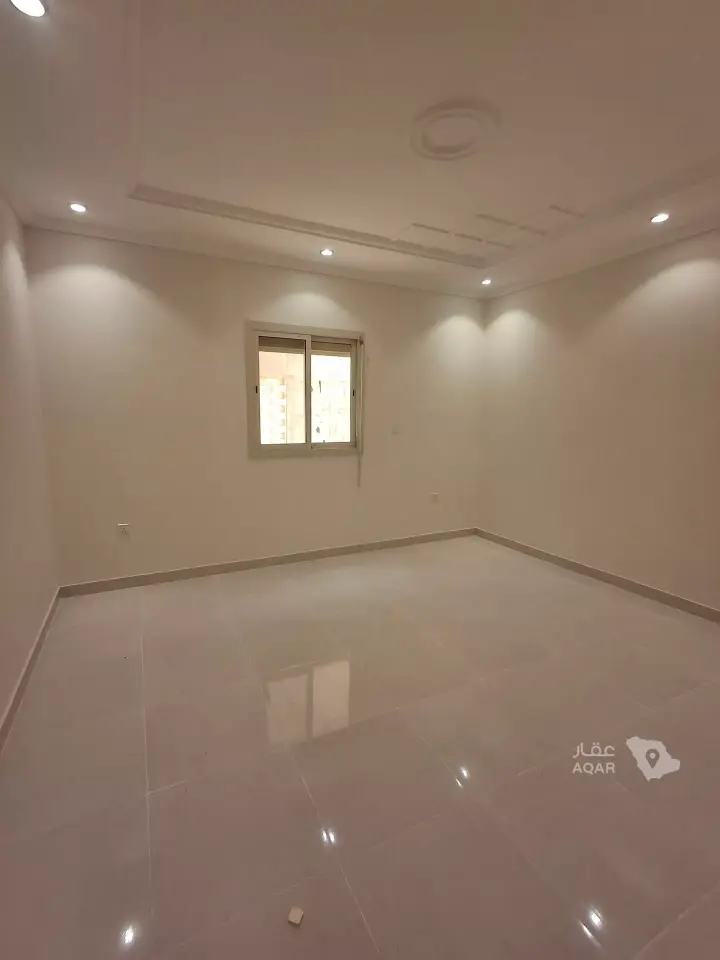3 bedroom villa in Abhur North, Jeddah 8