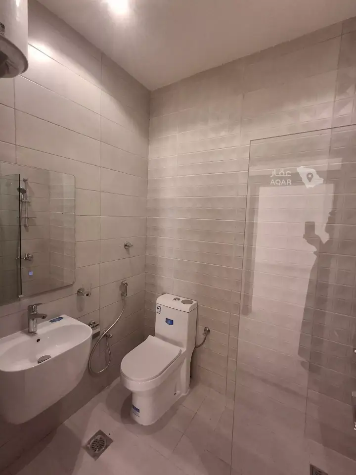 3 bedroom villa in Abhur North, Jeddah 7