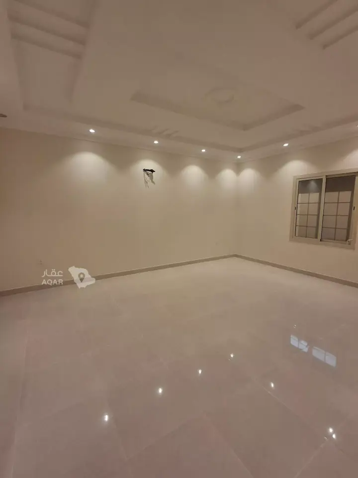 3 bedroom villa in Abhur North, Jeddah 3