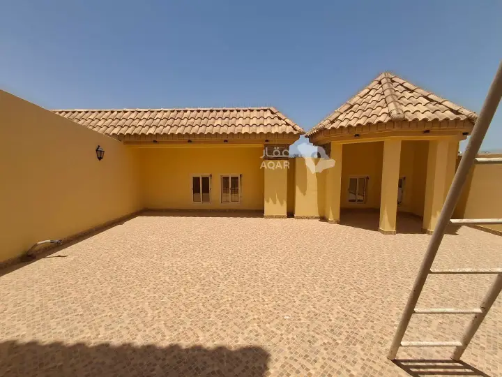 3 bedroom villa in Abhur North, Jeddah 2