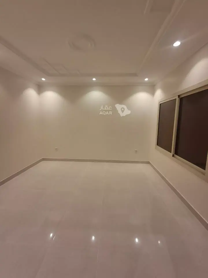 3 bedroom villa in Abhur North, Jeddah 9