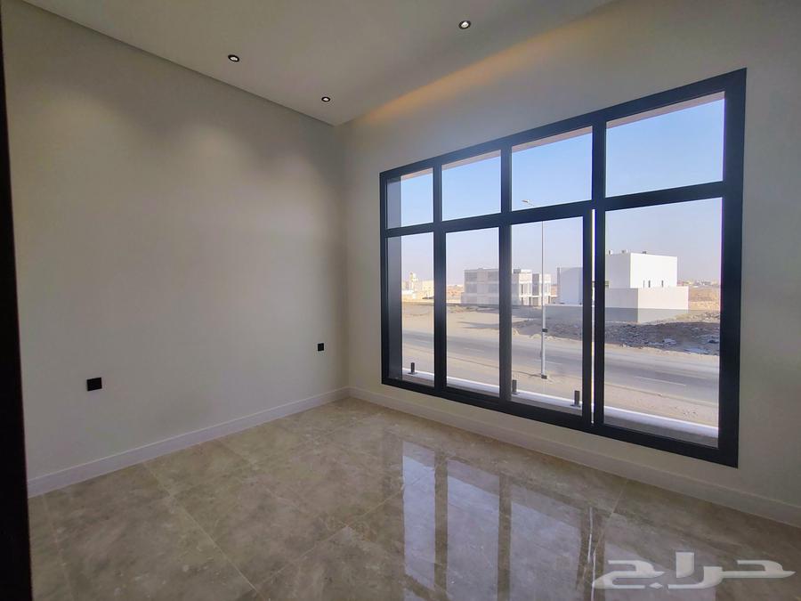 5 bedroom villa in Al Mahdiyyah 2