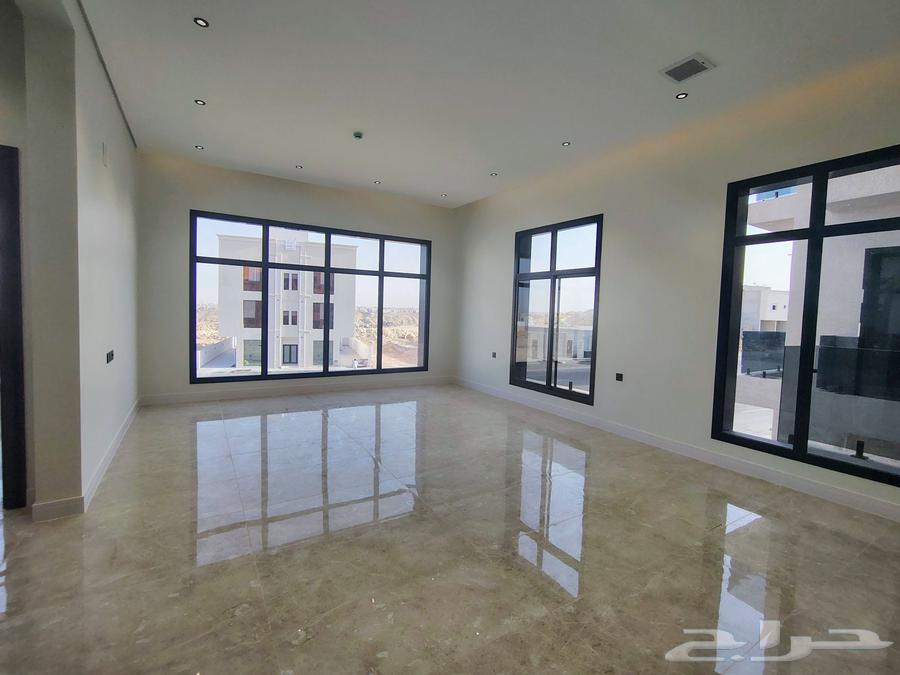5 bedroom villa in Al Mahdiyyah 4