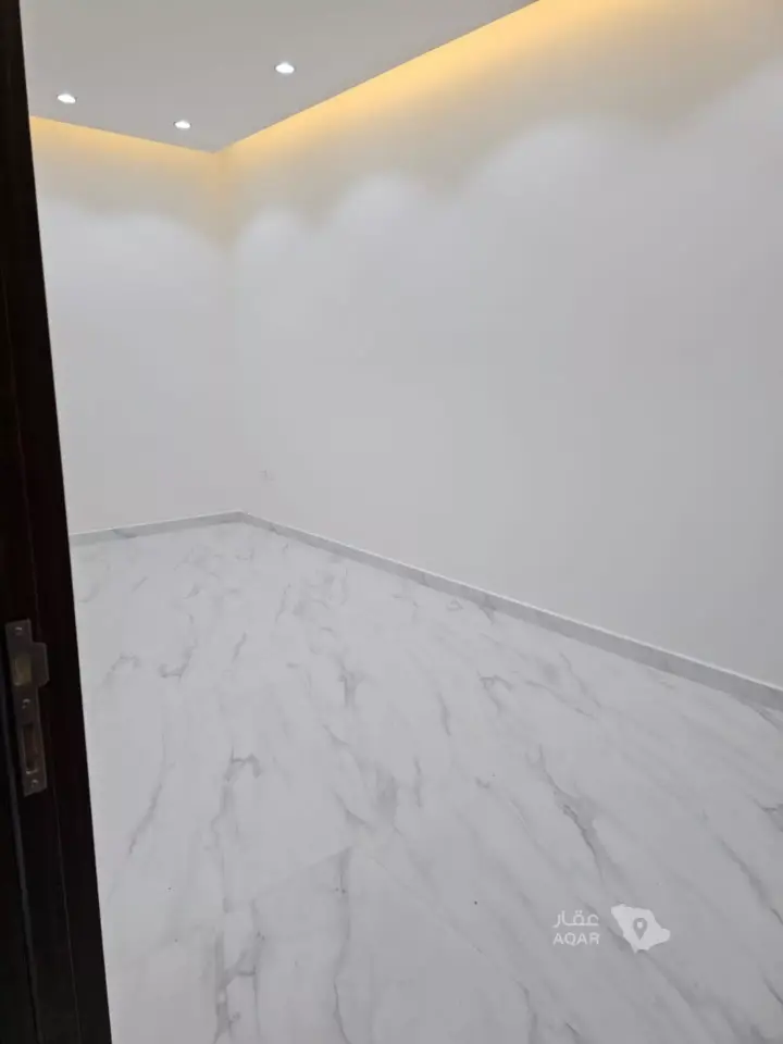 6 bedroom villa in Al Narjis, Riyadh 4