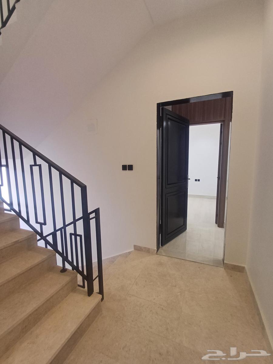 6 bedroom apartment in Al Rimal 2