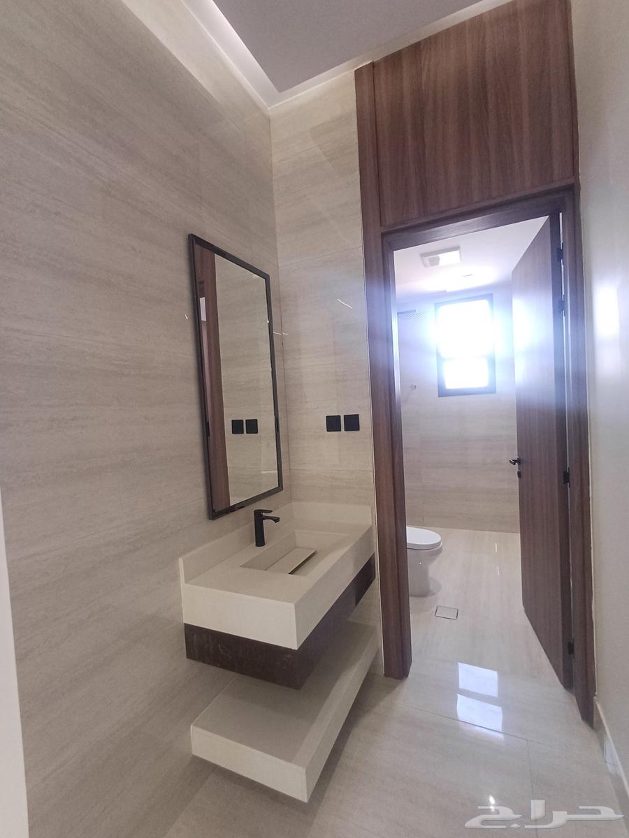 6 bedroom apartment in Al Rimal 13