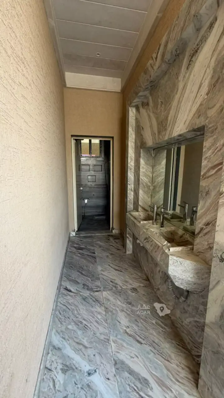 6 bedroom villa in Al Aridh, Riyadh 5