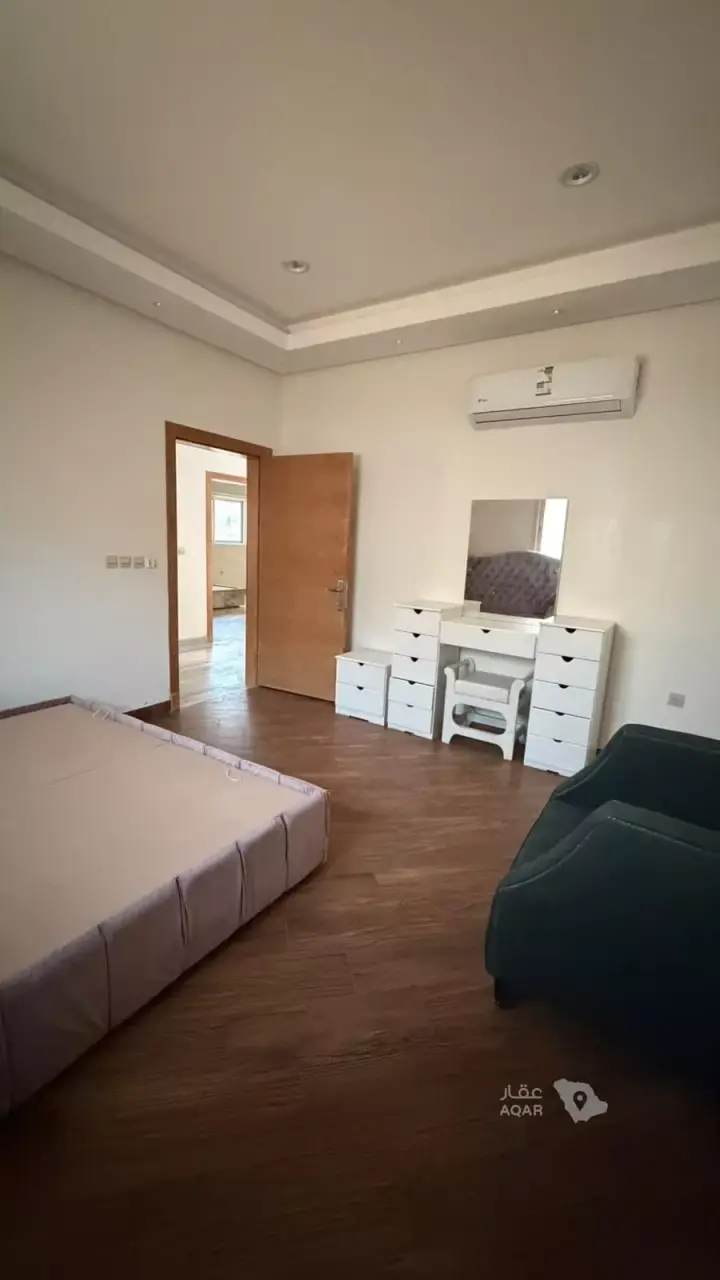 6 bedroom villa in Al Aridh, Riyadh 10