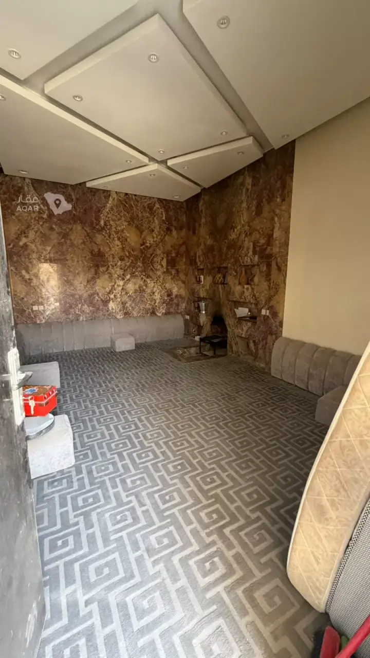 6 bedroom villa in Al Aridh, Riyadh 15