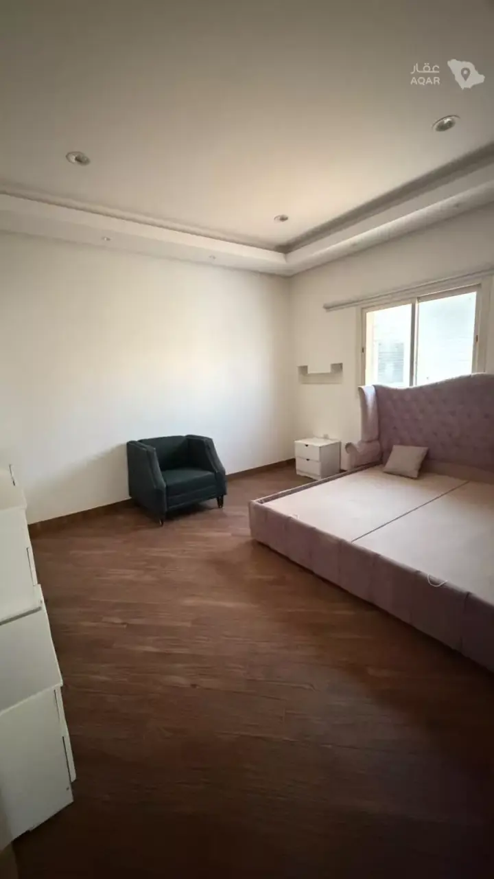 6 bedroom villa in Al Aridh, Riyadh 9