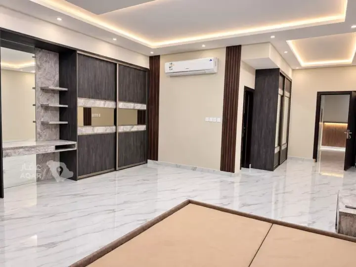 7 bedroom villa in Qurtubah, Riyadh 4