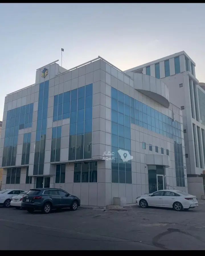 عقار 10 غرف في الضباط، الرياض