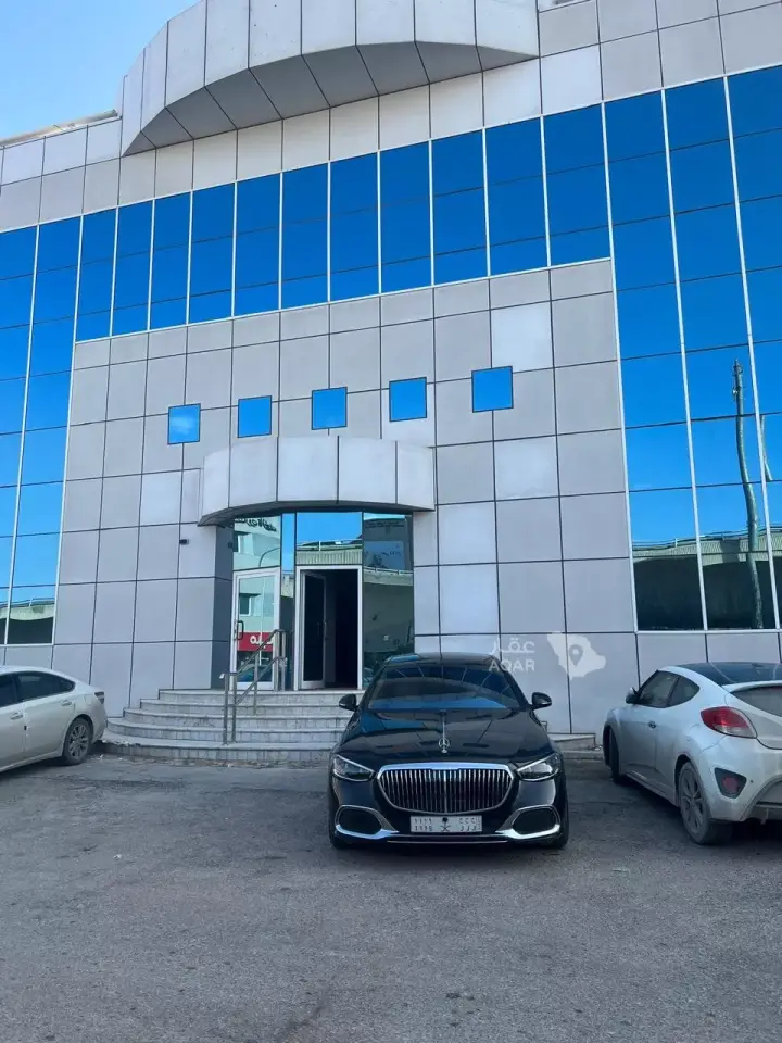 عقار 10 غرف في الضباط، الرياض 2