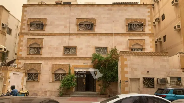 عقار 30 غرف في الروضة، جدة