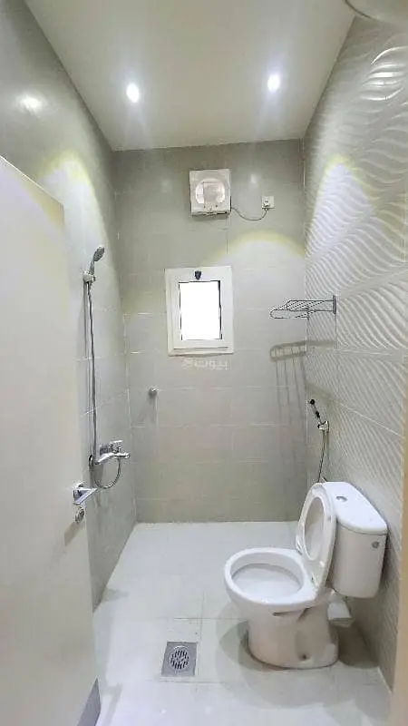 5 bedroom apartment in Al Ajwad, Jeddah 6